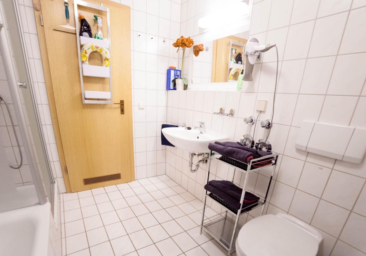 Fewoleipzig Sued Mit Tiefgarage Bagian luar foto