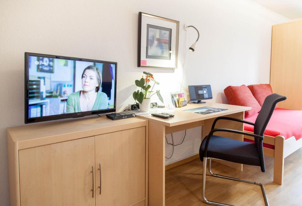 Fewoleipzig Sued Mit Tiefgarage Bagian luar foto